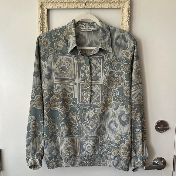 ALFRED DUNNER | Gray and Cream Floral Blouse Bomber - Picture 2 of 16